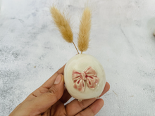 Load image into Gallery viewer, Handmade Ceramic Bow Vases