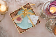 Load image into Gallery viewer, Handmade Ceramic Lotus Platter with Flower Bowl- Medium