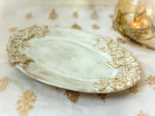 Load image into Gallery viewer, Handmade Ceramic Vintage Platter- White
