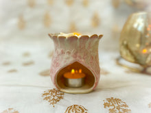 Load image into Gallery viewer, Set of Handmade Ceramic Diffuser with Handmade Scented Waxmelt
