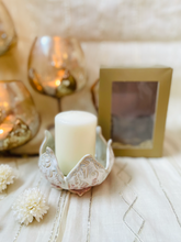Load image into Gallery viewer, Handmade Ceramic Lotus Candle Holder (with feet)
