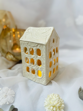 Load image into Gallery viewer, Ceramic Nordic House Luminaries- Large
