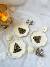 Load image into Gallery viewer, Handmade Ceramic Flower Christmas Tree Plate
