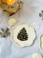Load image into Gallery viewer, Handmade Ceramic Flower Christmas Tree Plate
