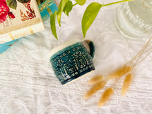 Load image into Gallery viewer, Vintage Horse Mug
