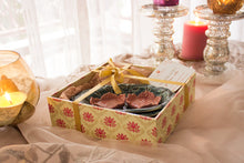 Load image into Gallery viewer, Handmade Ceramic Platter with Decorative Rim- Small
