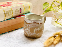 Load image into Gallery viewer, Delicate Lace Mug- Brown Clay
