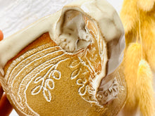 Load image into Gallery viewer, Delicate Lace Mug- Brown Clay

