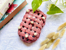 Load image into Gallery viewer, Curvy Ceramic Basket
